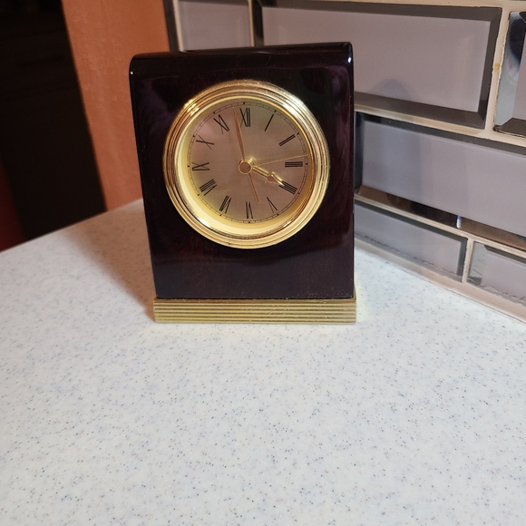 Desk table top clock for sale collectible - Picture 8 of 8